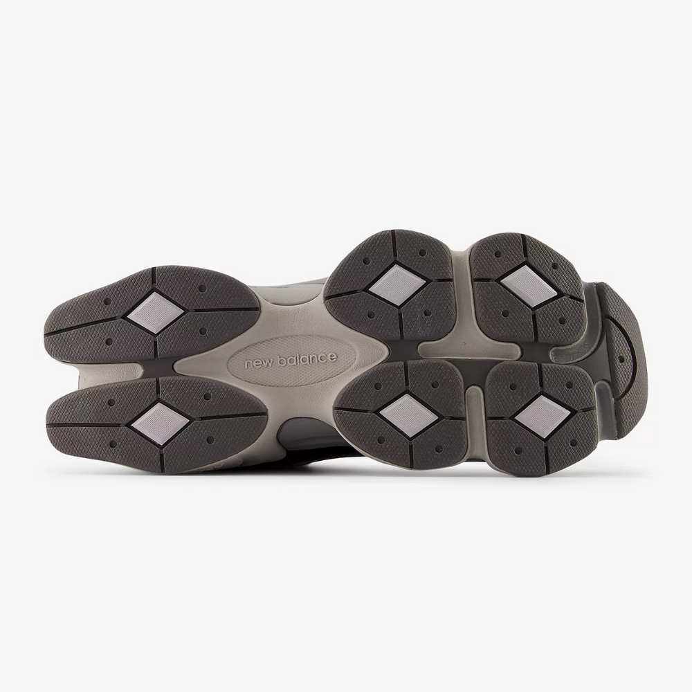 NB 9060 - Black With Castlerock
